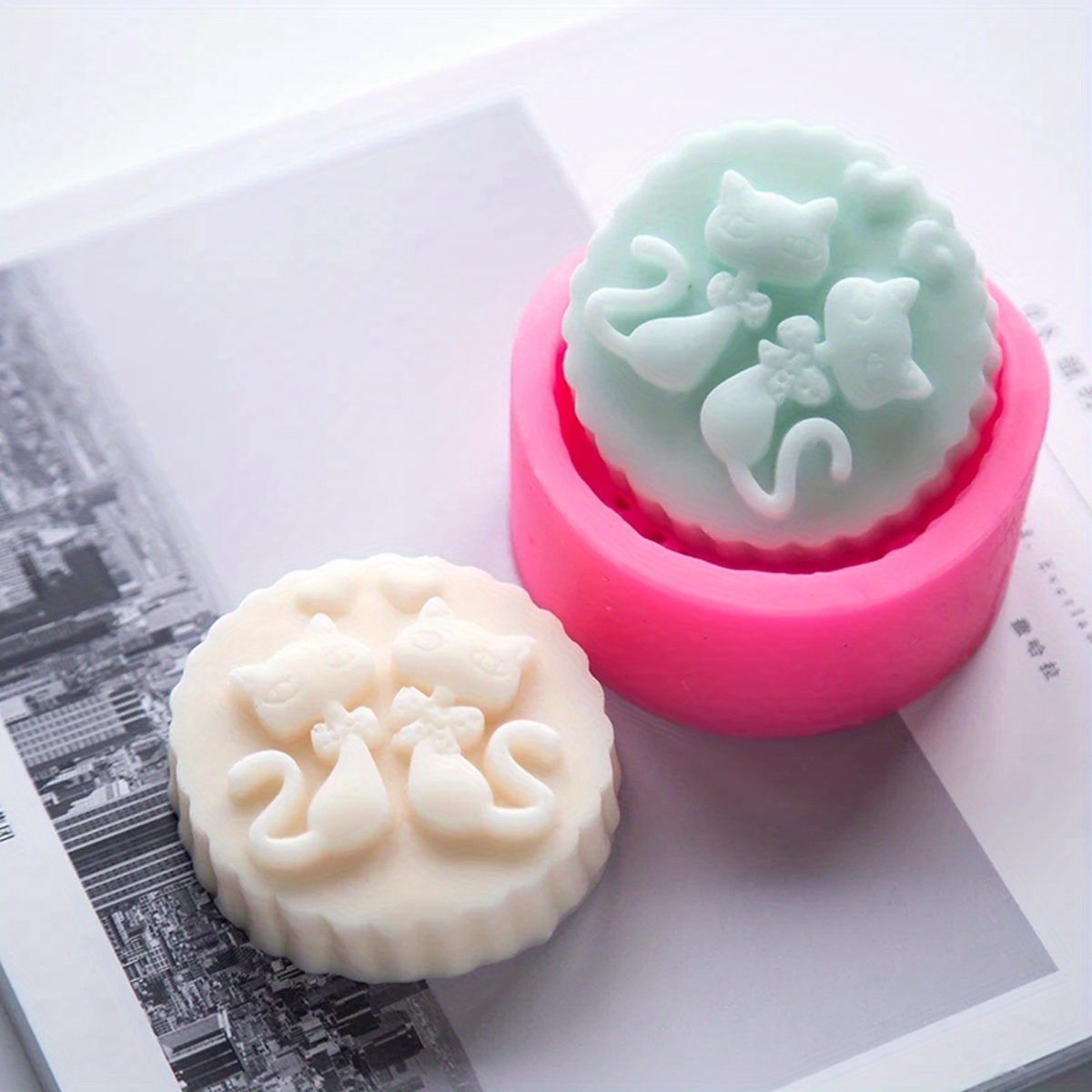 Candle Supplies Tins - 1-Piece Silicone Cat Soap Mold -